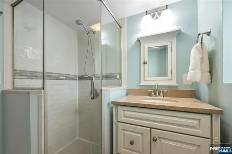 114 Summit Avenue Waldwick NJ 07463