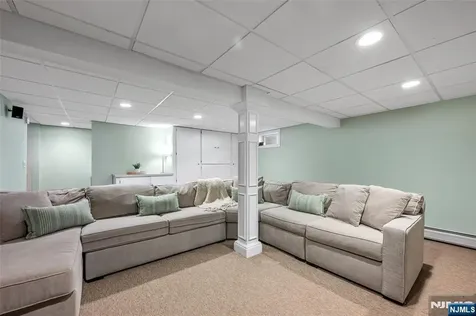 114 Summit Avenue Waldwick NJ 07463