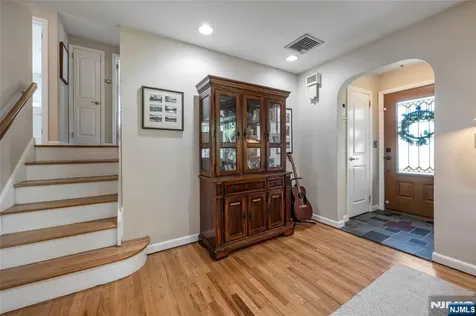 114 Summit Avenue Waldwick NJ 07463