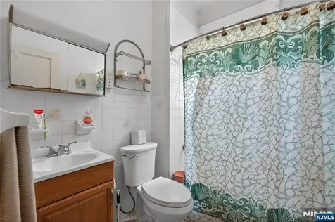 238 Myrtle Avenue Irvington NJ 07111