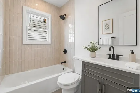 11 Dunkerly Street Totowa NJ 07512