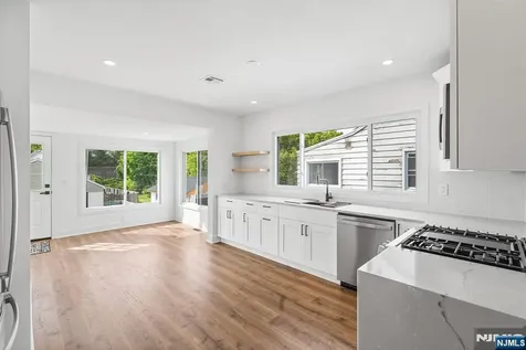 11 Dunkerly Street Totowa NJ 07512