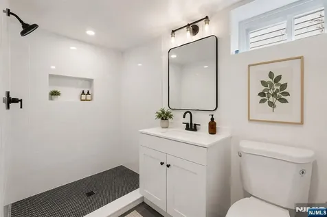 11 Dunkerly Street Totowa NJ 07512