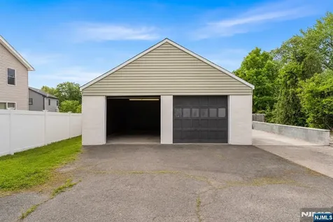 11 Dunkerly Street Totowa NJ 07512