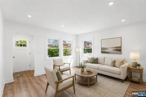 11 Dunkerly Street Totowa NJ 07512