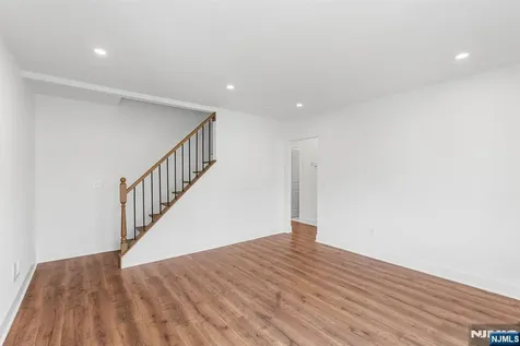 11 Dunkerly Street Totowa NJ 07512