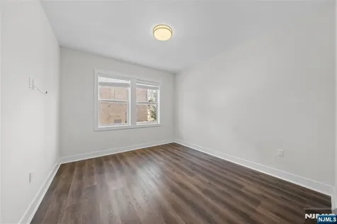 313 Woodland Place Leonia NJ 07605