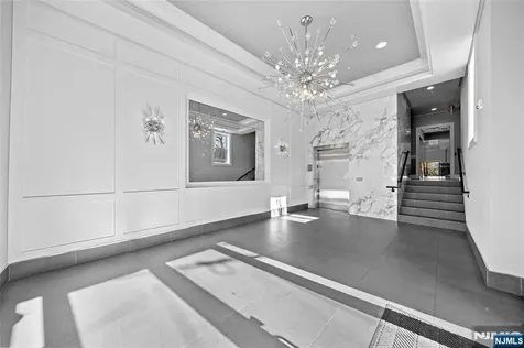 313 Woodland Place Leonia NJ 07605