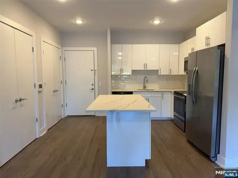 1685 Bergen Boulevard Fort Lee NJ 07024