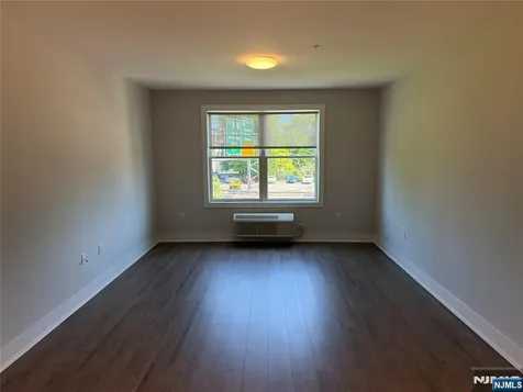 1685 Bergen Boulevard Fort Lee NJ 07024