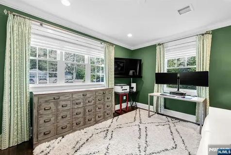 159 Hampton Place Ridgewood NJ 07450