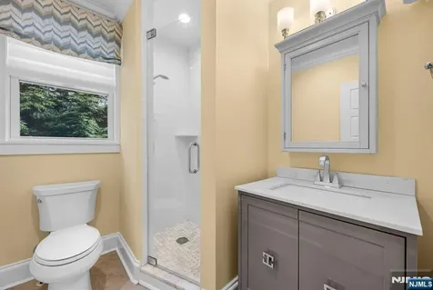 159 Hampton Place Ridgewood NJ 07450