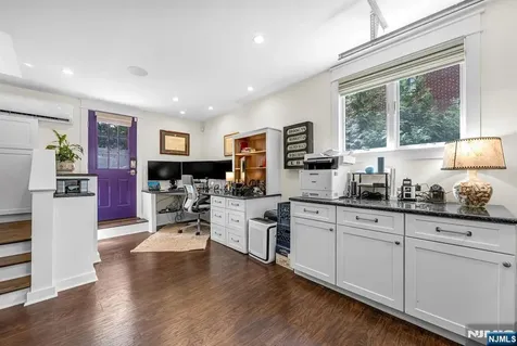 159 Hampton Place Ridgewood NJ 07450