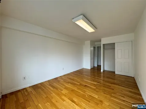 333 Grand Avenue Palisades Park NJ 07650