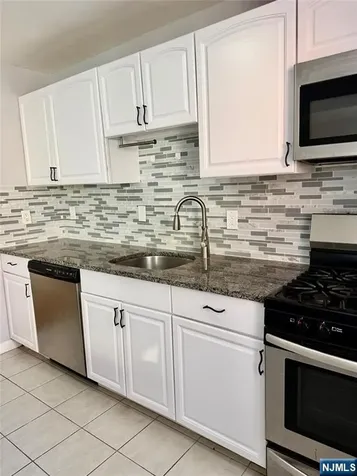 2350 Linwood Avenue Fort Lee NJ 07024
