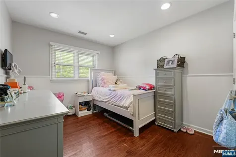 31 Fox Hill Road Fairfield NJ 07004