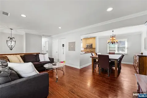 31 Fox Hill Road Fairfield NJ 07004