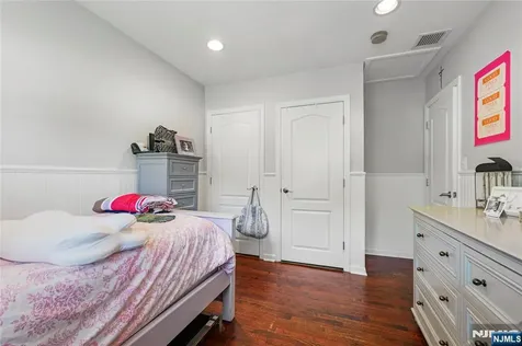31 Fox Hill Road Fairfield NJ 07004