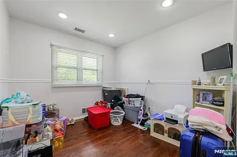 31 Fox Hill Road Fairfield NJ 07004