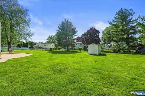 31 Fox Hill Road Fairfield NJ 07004