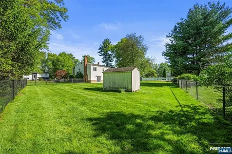 31 Fox Hill Road Fairfield NJ 07004