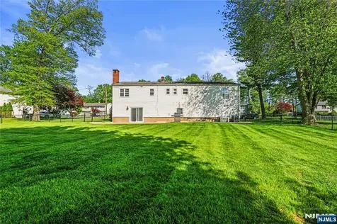 31 Fox Hill Road Fairfield NJ 07004