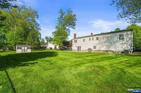 31 Fox Hill Road Fairfield NJ 07004