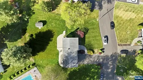 31 Fox Hill Road Fairfield NJ 07004