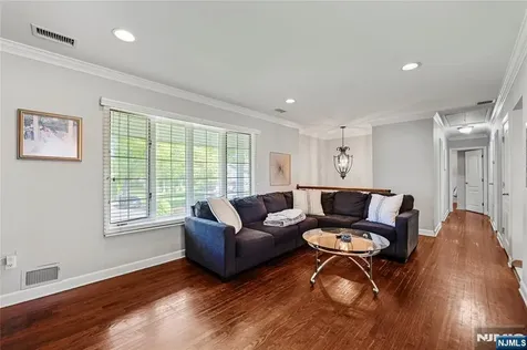 31 Fox Hill Road Fairfield NJ 07004