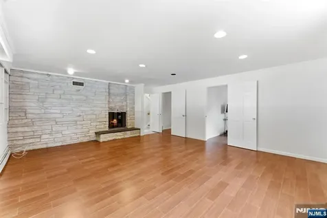 735 Linwood Avenue Ridgewood NJ 07450
