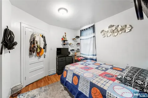 48 39th Street Irvington NJ 07111