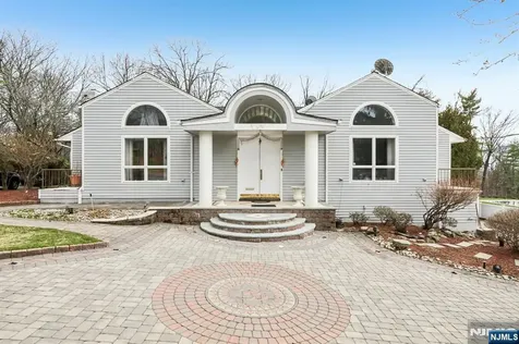 270 E Clinton Avenue Tenafly NJ 07670