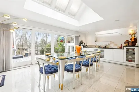 270 E Clinton Avenue Tenafly NJ 07670