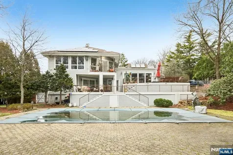 270 E Clinton Avenue Tenafly NJ 07670