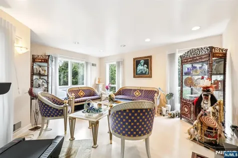 270 E Clinton Avenue Tenafly NJ 07670
