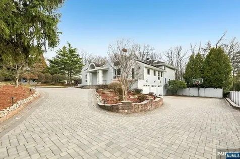 270 E Clinton Avenue Tenafly NJ 07670