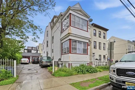 24 Elizabeth Street Paterson NJ 07503