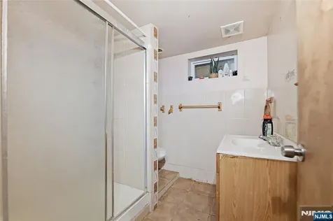 24 Elizabeth Street Paterson NJ 07503