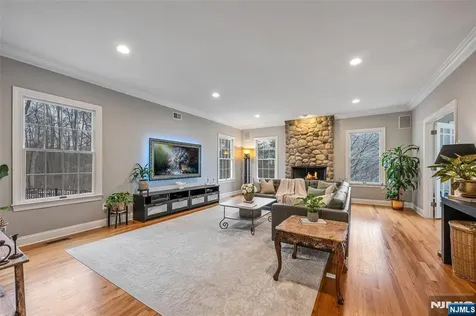 5 Sherwood Court Morris Township NJ 07869