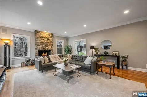 5 Sherwood Court Morris Township NJ 07869