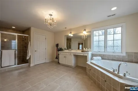 5 Sherwood Court Morris Township NJ 07869