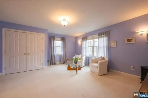5 Sherwood Court Morris Township NJ 07869