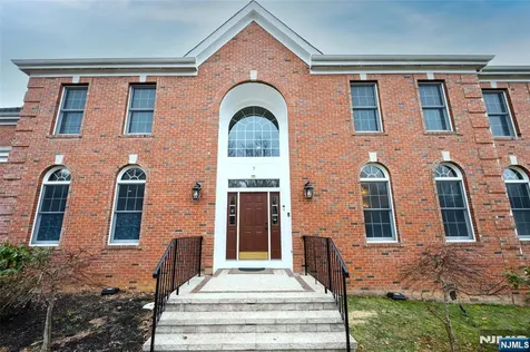 5 Sherwood Court Morris Township NJ 07869