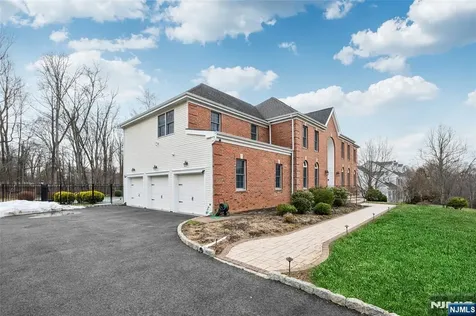 5 Sherwood Court Morris Township NJ 07869