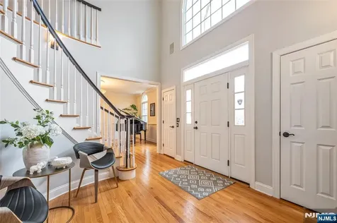 5 Sherwood Court Morris Township NJ 07869