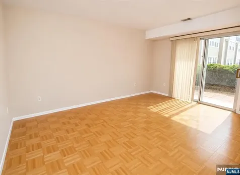 507 Windsor Drive Palisades Park NJ 07650