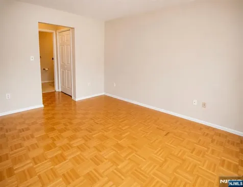 507 Windsor Drive Palisades Park NJ 07650