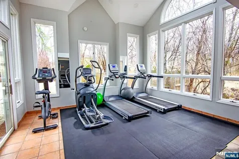 507 Windsor Drive Palisades Park NJ 07650