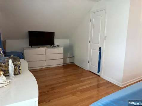 17 Gillies Street Clifton NJ 07013
