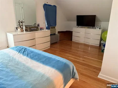 17 Gillies Street Clifton NJ 07013